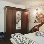 Apartment Cezari 3*