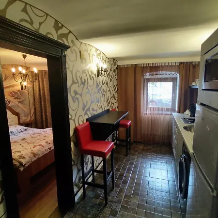 Cezari 3*