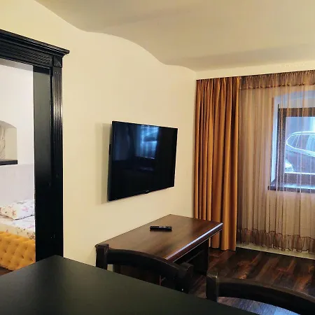 Cezari Apartament 3*