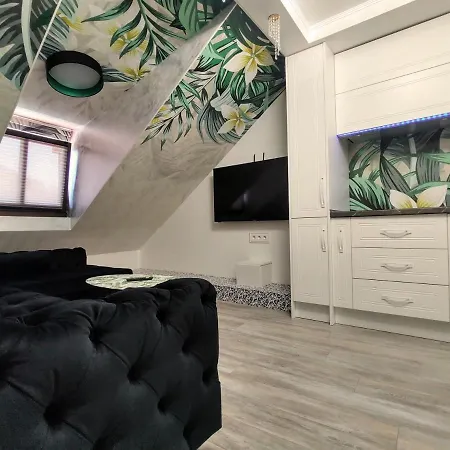 Cezari Apartment 2*